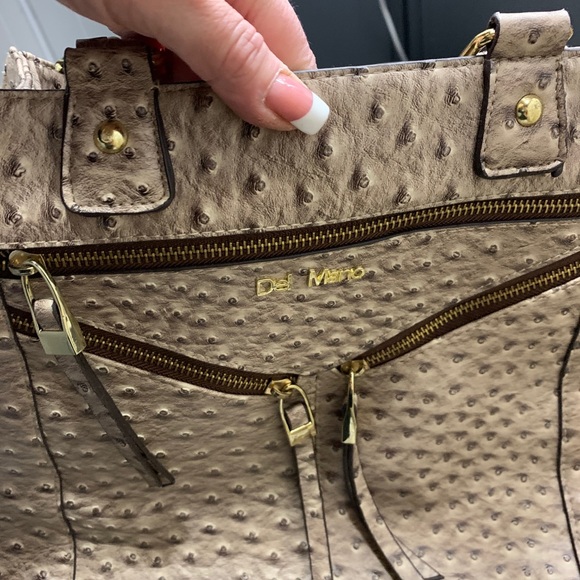 Del Mano Ostrich-Look Large Tote Bag - Picture 13 of 13